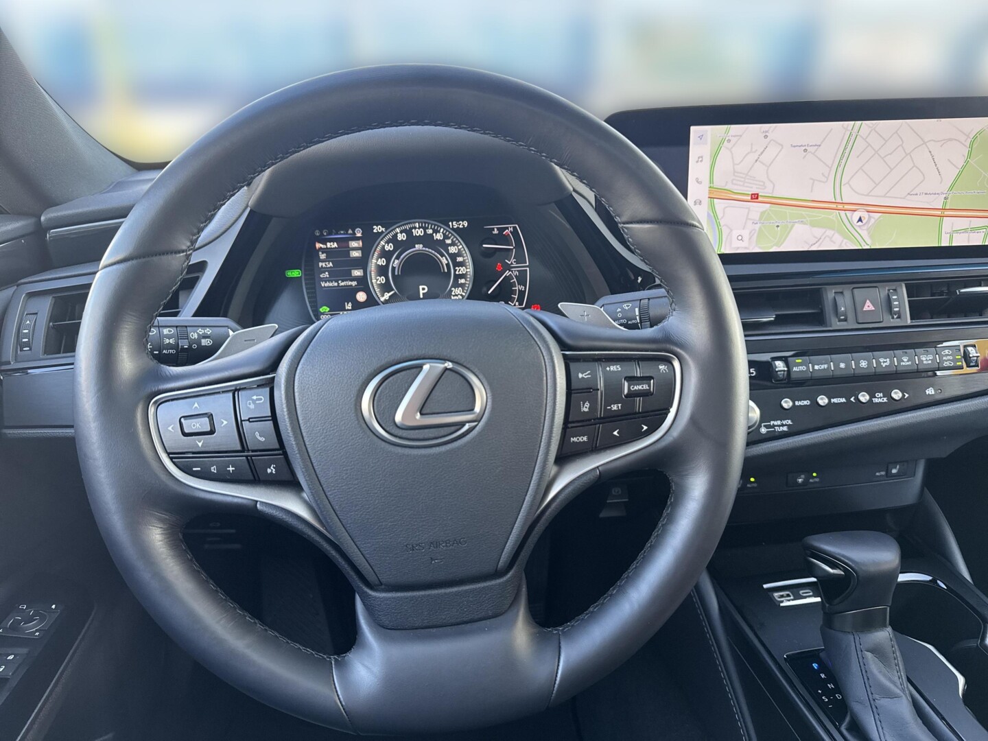 Lexus ES